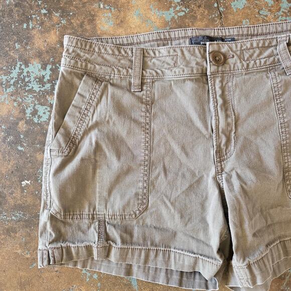 Prana Elle Shorts Size 8 Taupe Brown Organic Cotton Stretch Pockets 4" Inseam - Picture 2 of 8